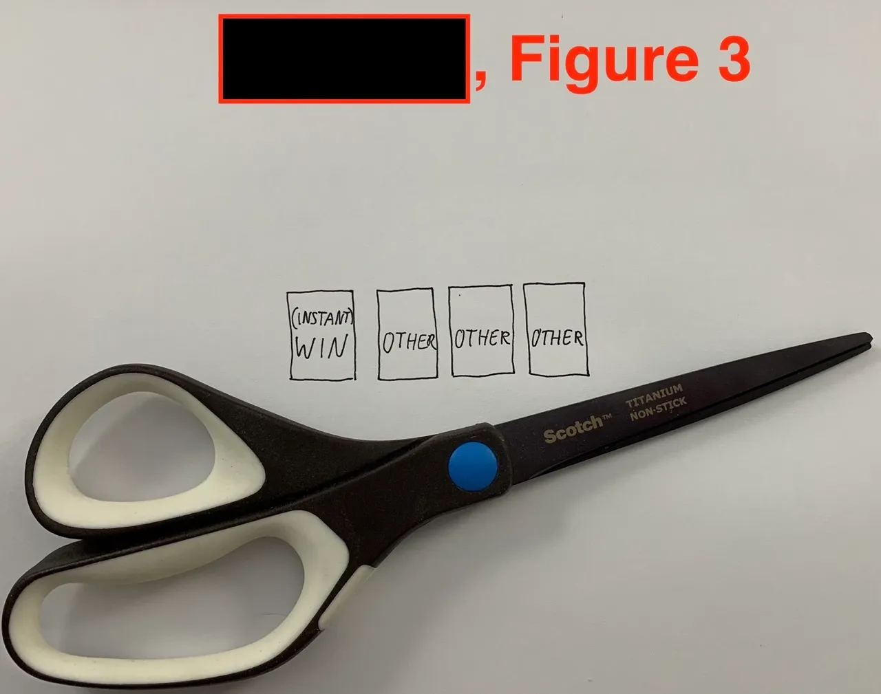 Figure 3 - Découpe des rectangles aux ciseaux